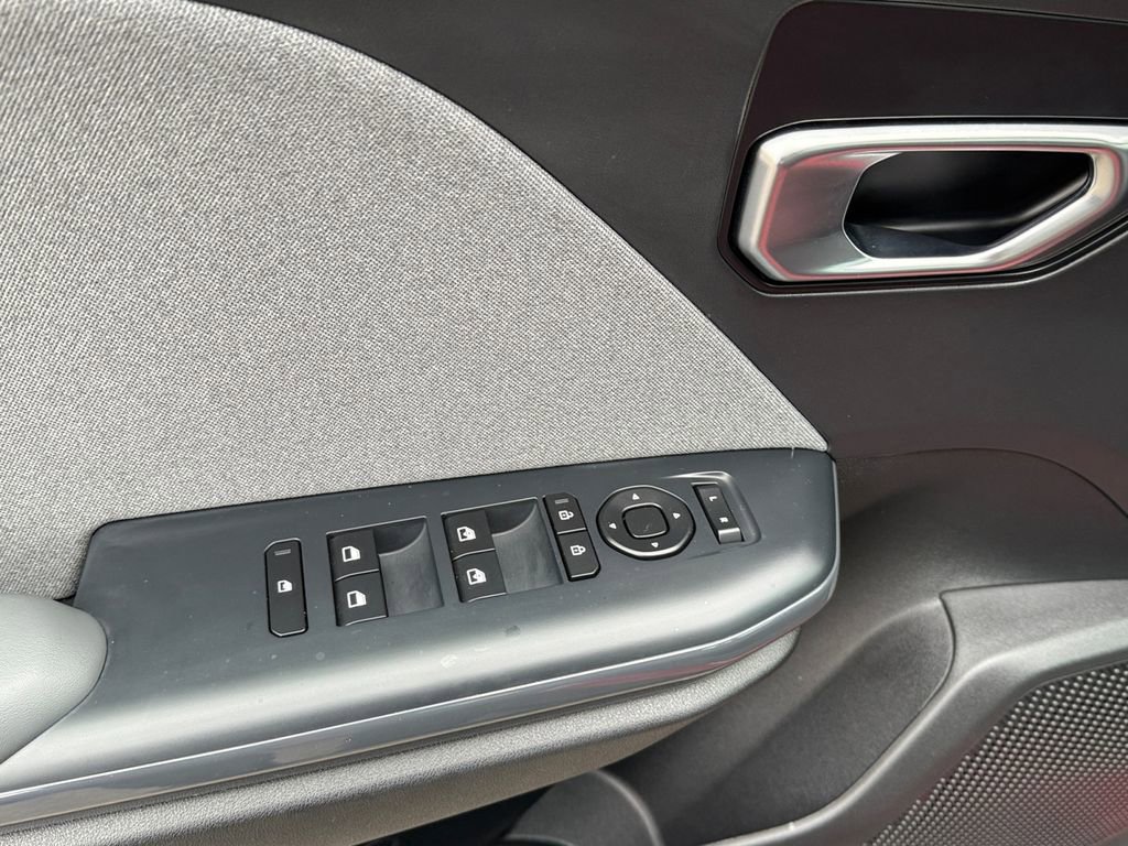 Certified 2025 Kia K4 EX image 11