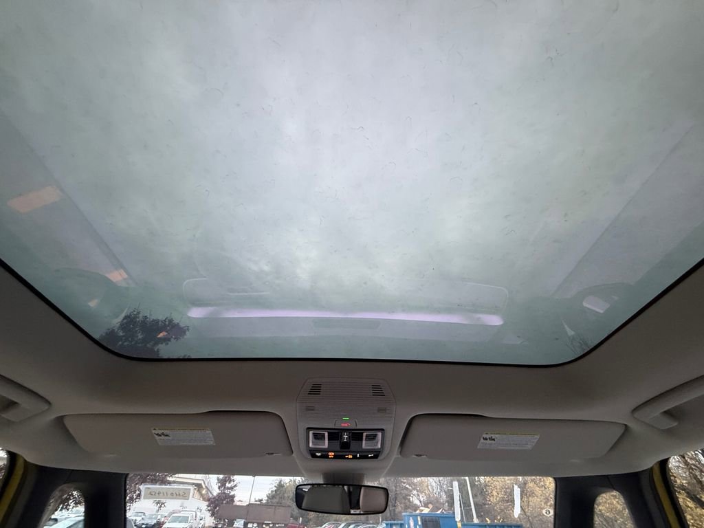 New 2025 Volkswagen ID. Buzz 1st Edition image 25