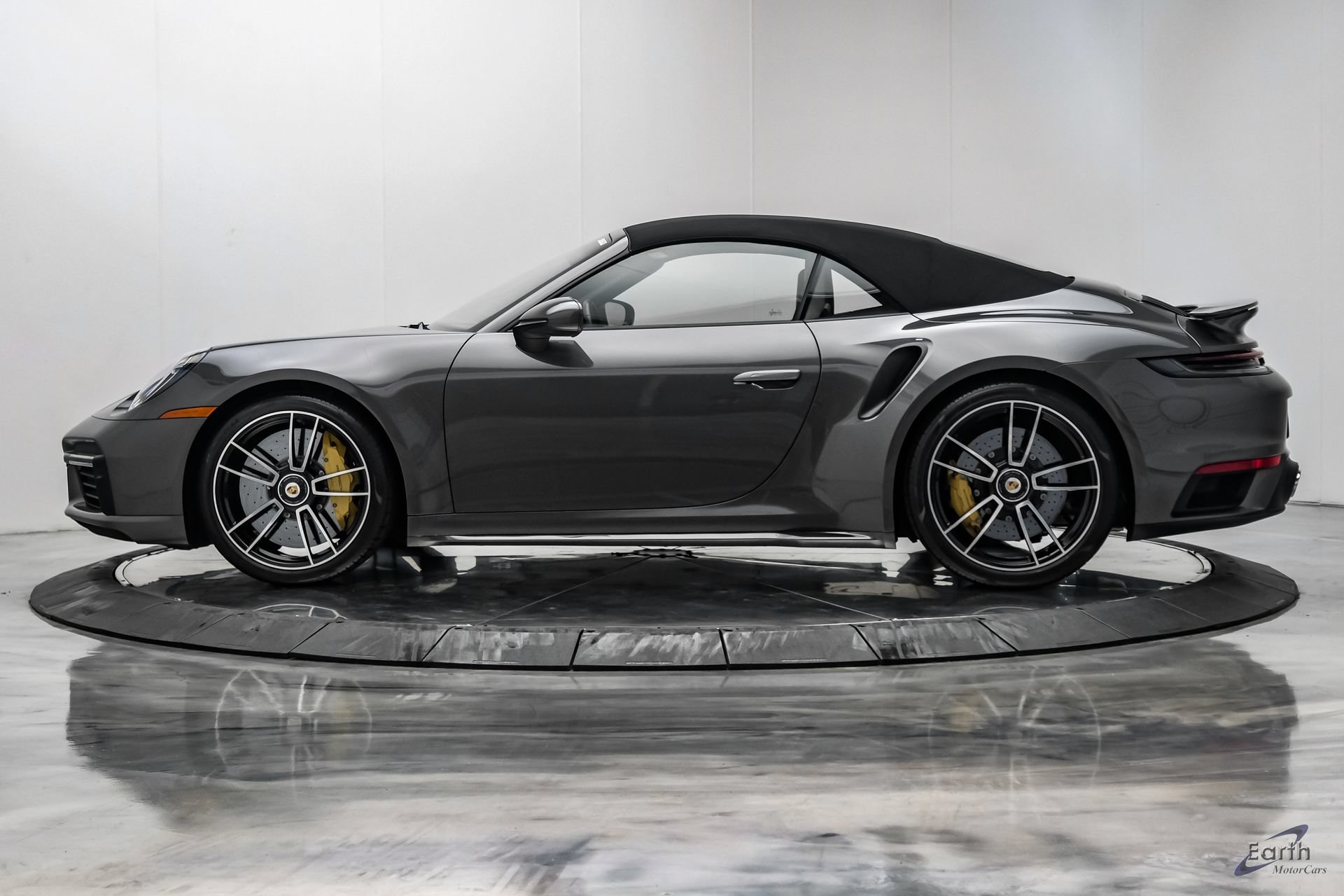 Used 2024 Porsche 911 Turbo S AWD/4WD image 9
