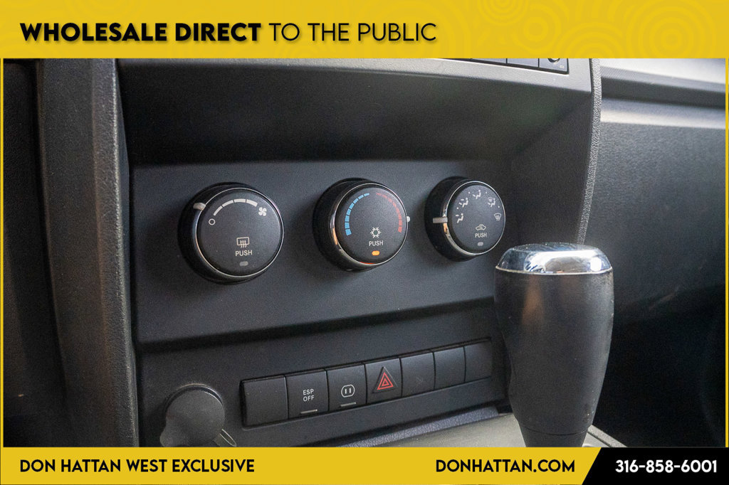 Used 2007 Dodge Nitro SXT RWD image 8