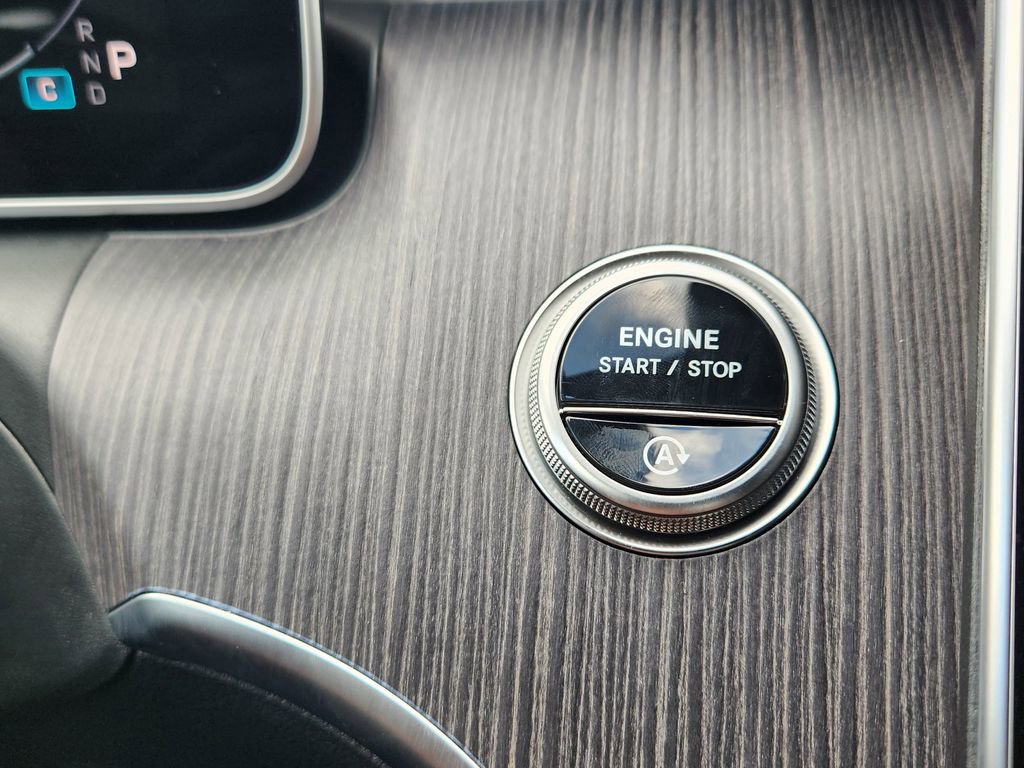 New 2025 Mercedes-Benz C 300 4MATIC Sedan image 20