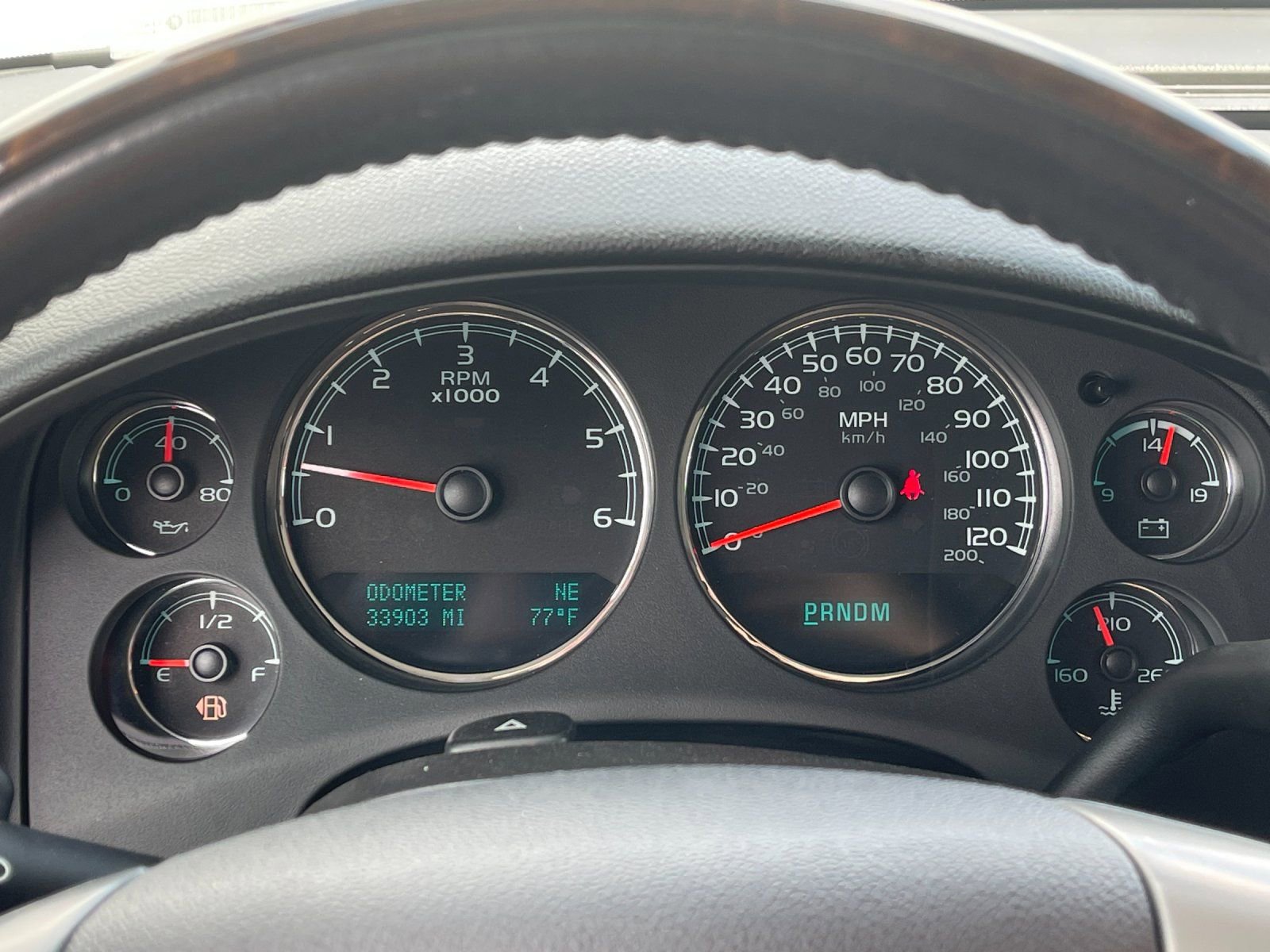 Used 2013 GMC Yukon XL Denali image 31