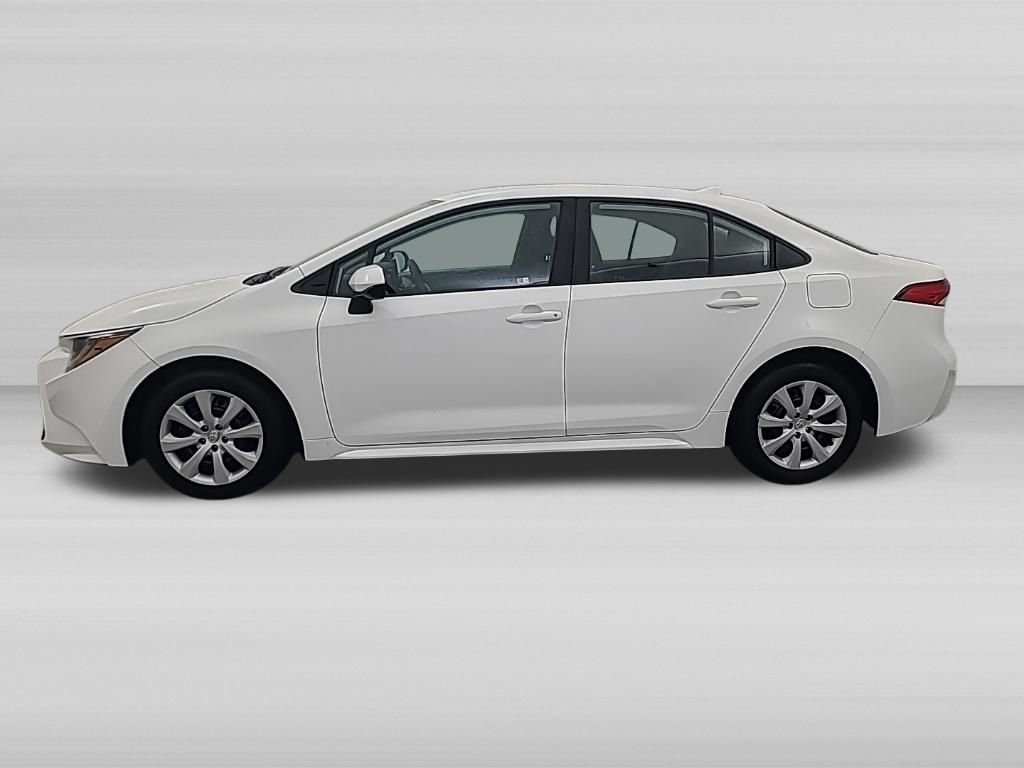 Used 2025 Toyota Corolla LE FWD image 8