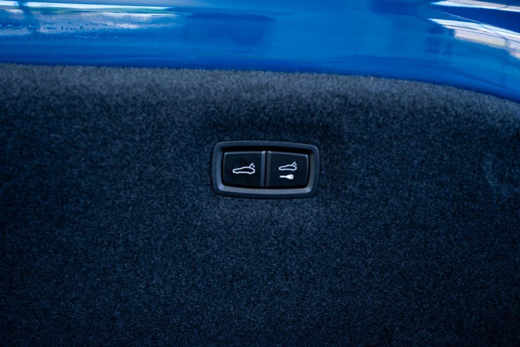 Used 2024 Porsche Taycan image 51