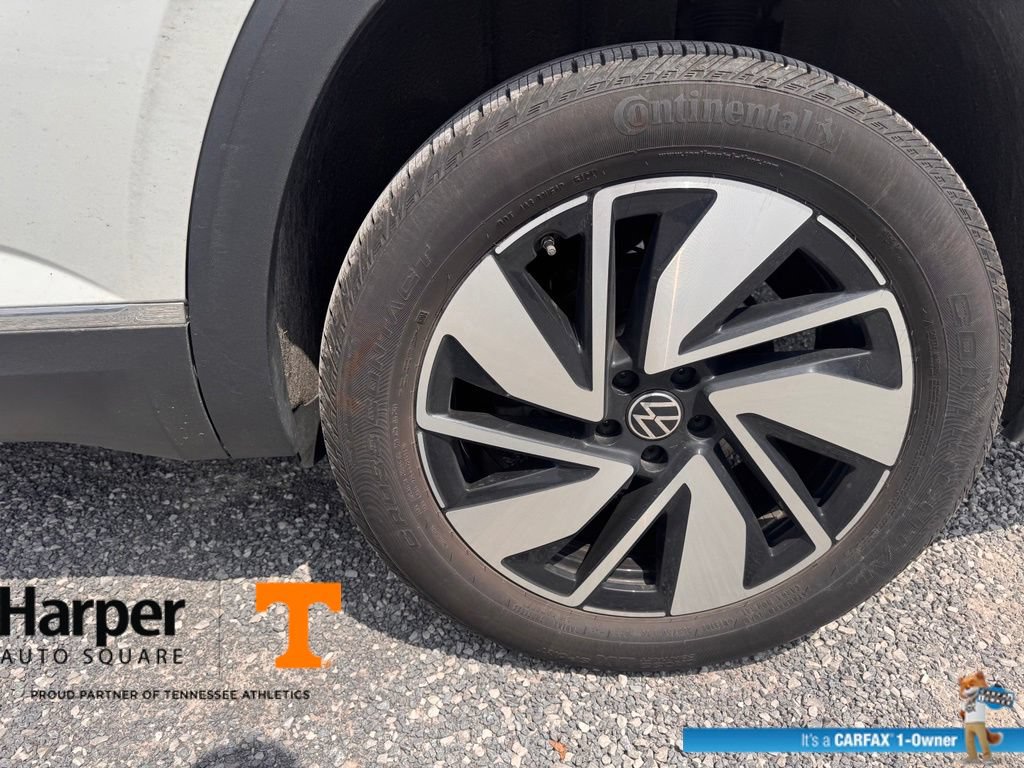 Used 2025 Volkswagen Atlas SEL AWD/4WD image 20