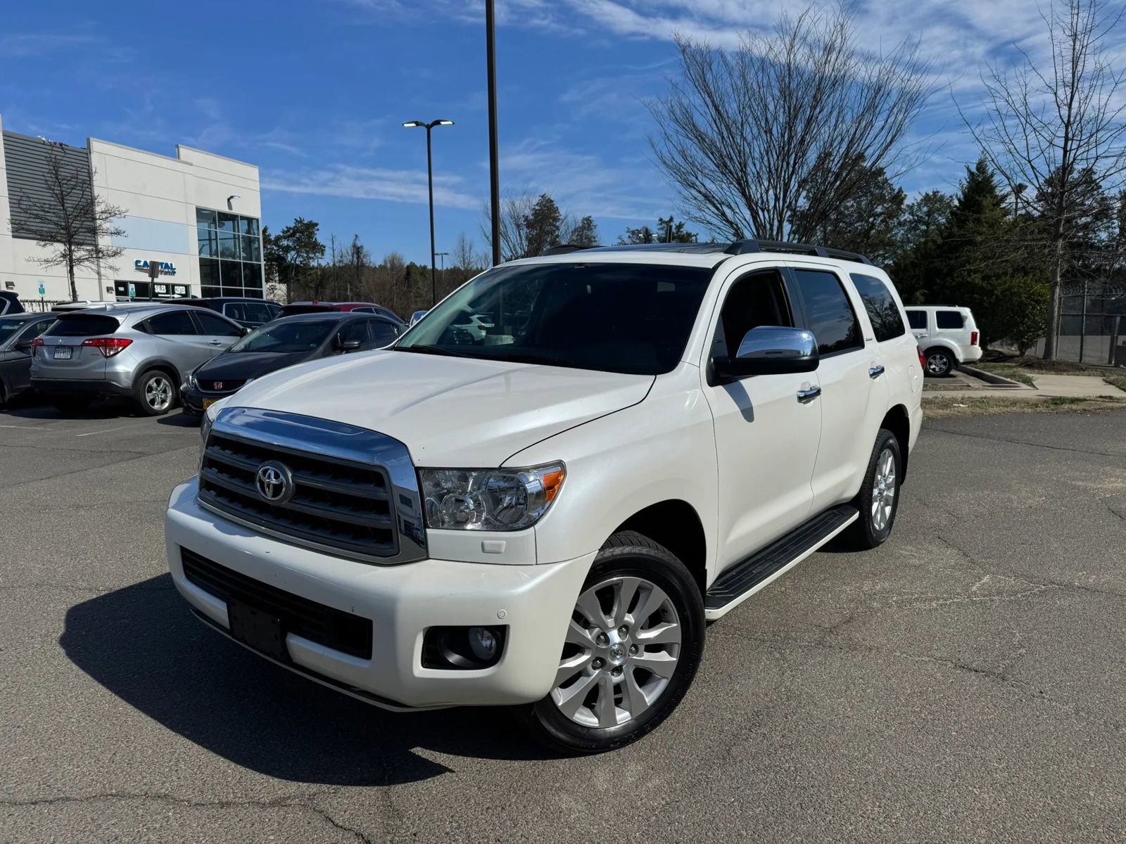 Used 2014 Toyota Sequoia Platinum image 2