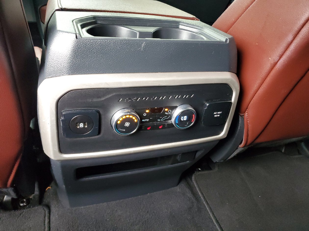 Used 2024 Ford Expedition Limited RWD image 15
