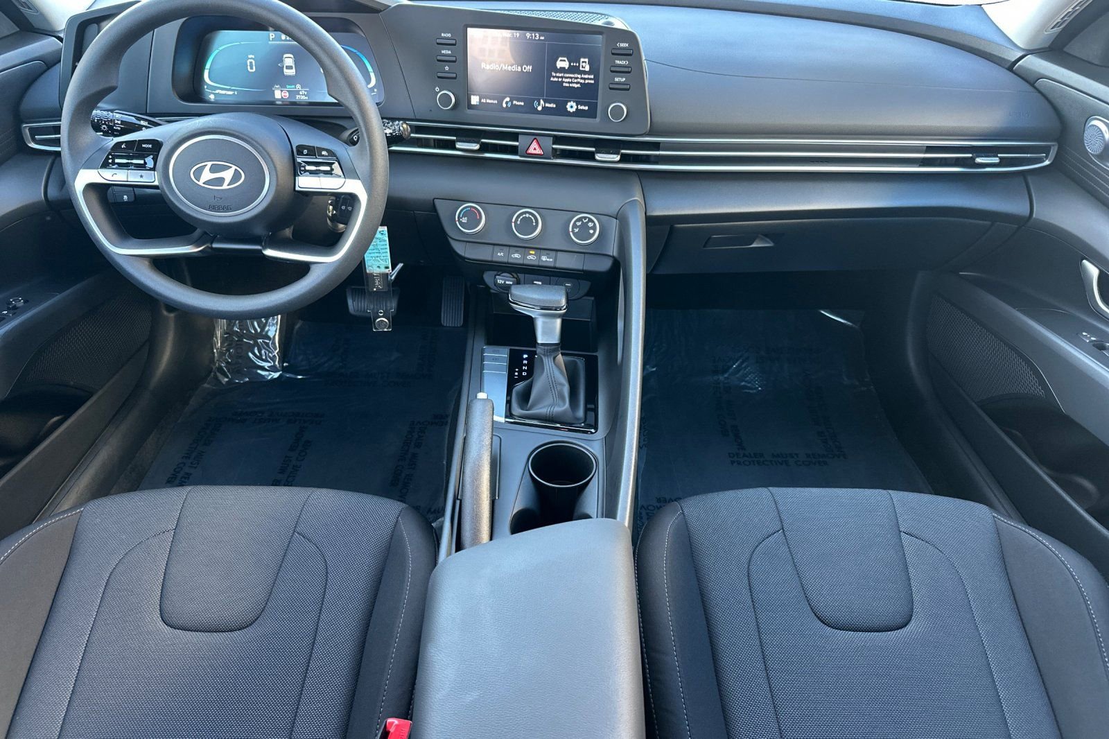 Certified 2026 Hyundai Elantra SE FWD image 16