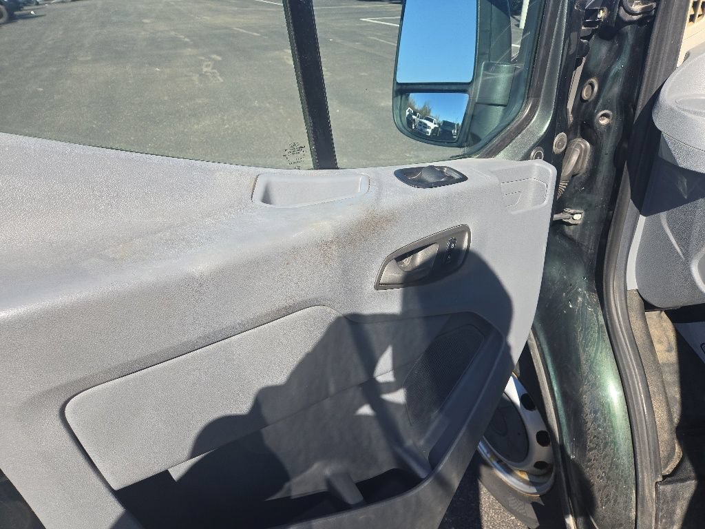 Used 2015 Ford Transit 150 130 Low Roof RWD image 13