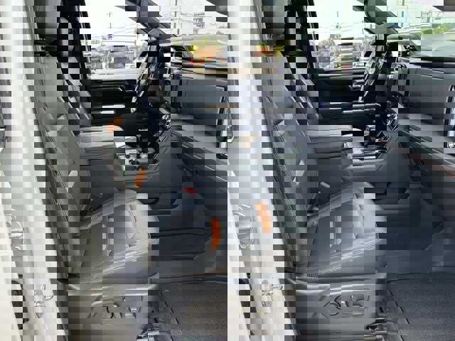 Used 2023 GMC Sierra 1500 AT4 image 11