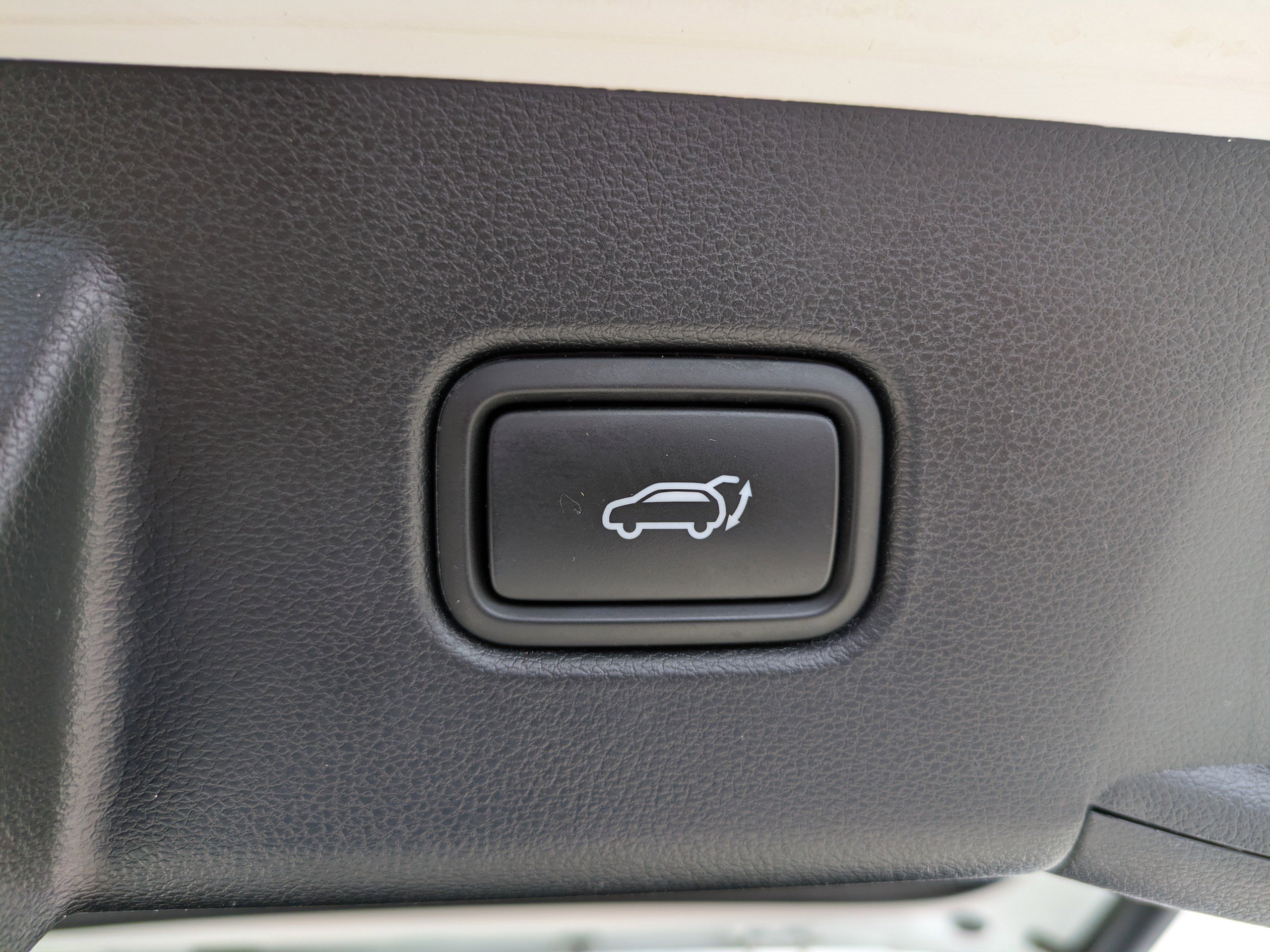 Used 2022 Hyundai Tucson Limited w/ Cargo Package FWD image 12