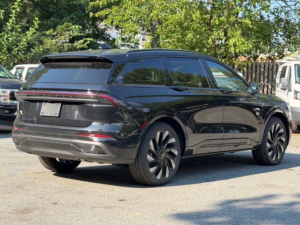 New 2026 Lincoln Nautilus Reserve AWD/4WD image 4