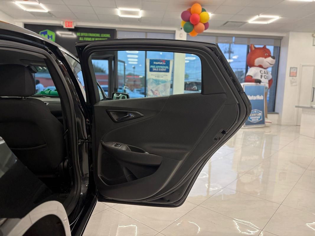 Used 2025 Chevrolet Malibu LT image 37