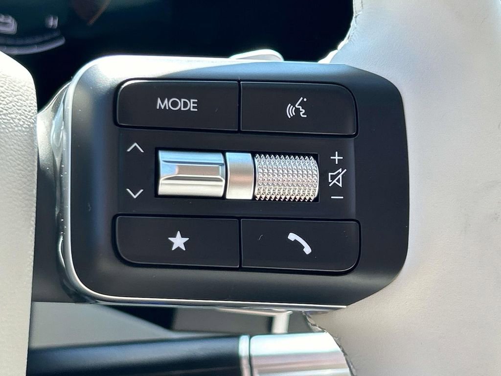 New 2026 Hyundai Santa Fe SE image 23