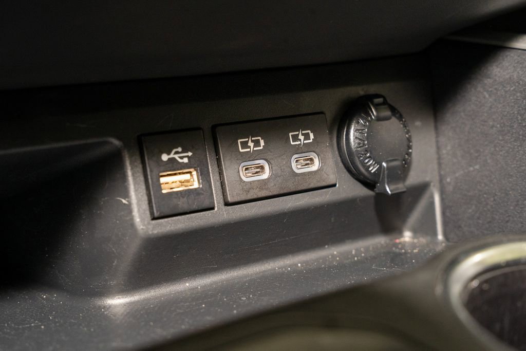 Used 2024 Toyota Highlander LE image 15