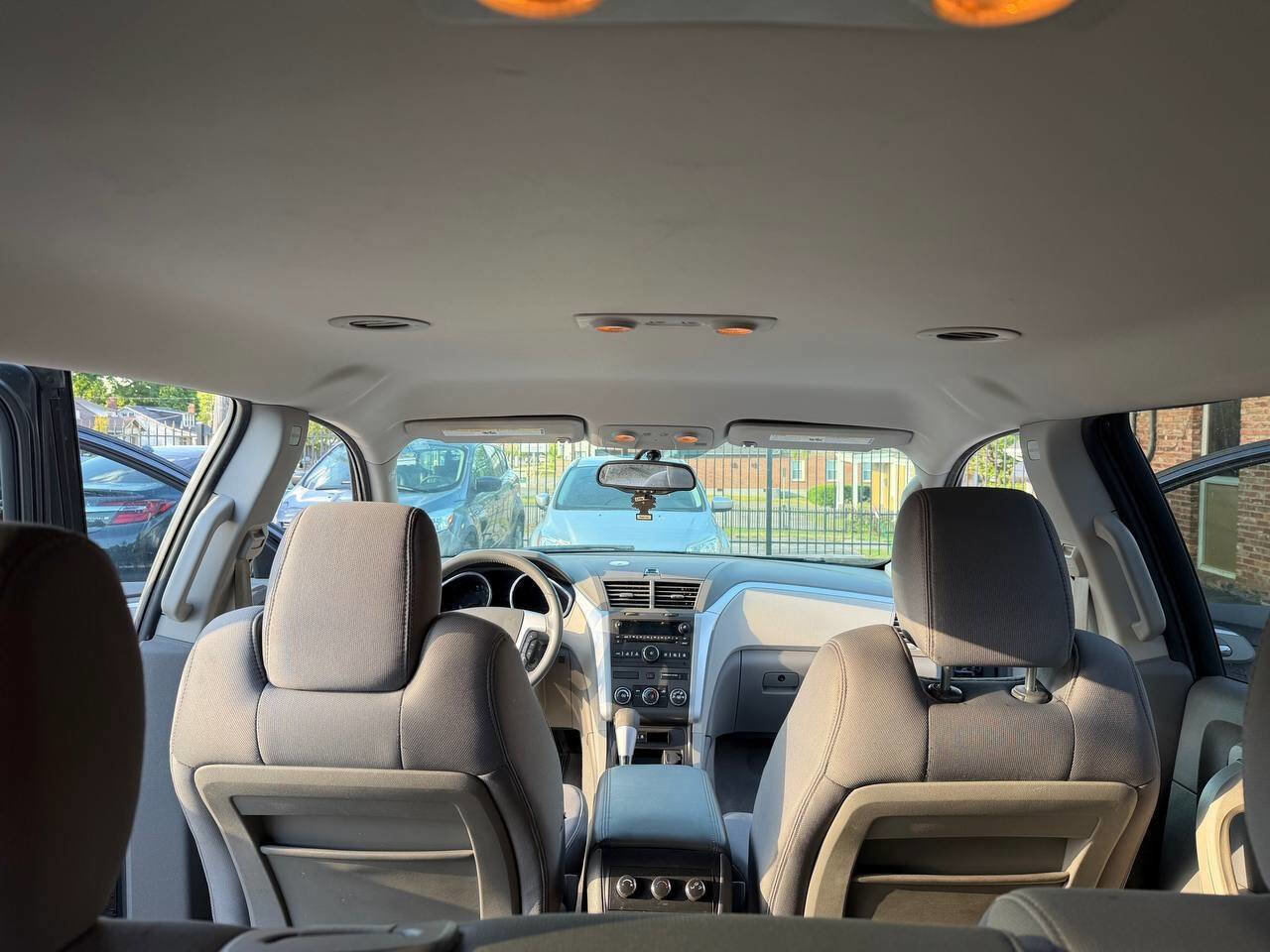 Used 2011 Chevrolet Traverse LS FWD image 21