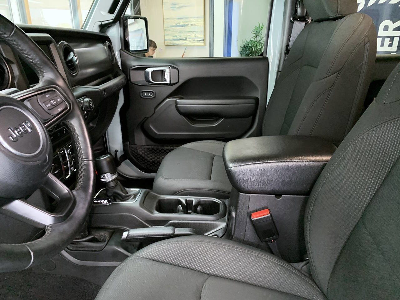 Used 2023 Jeep Wrangler Unlimited w/ Cold Weather Group AWD/4WD image 9
