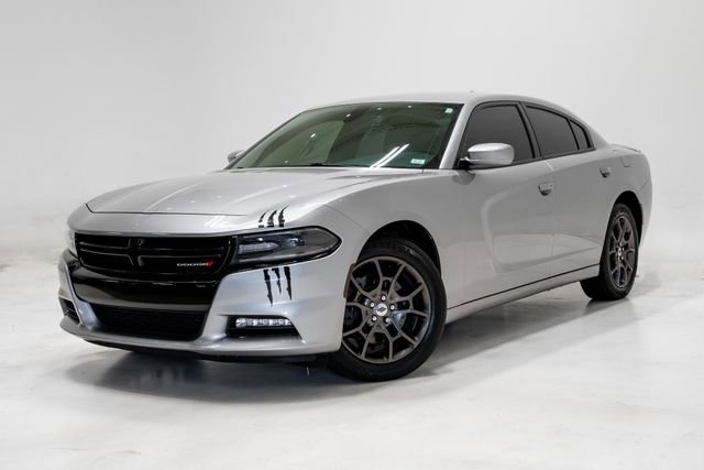 Used 2018 Dodge Charger GT image 2