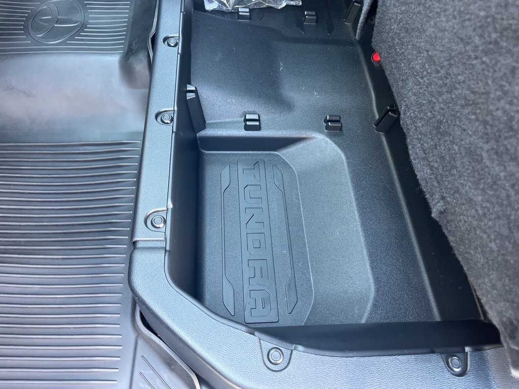 Used 2022 Toyota Tundra Platinum image 11