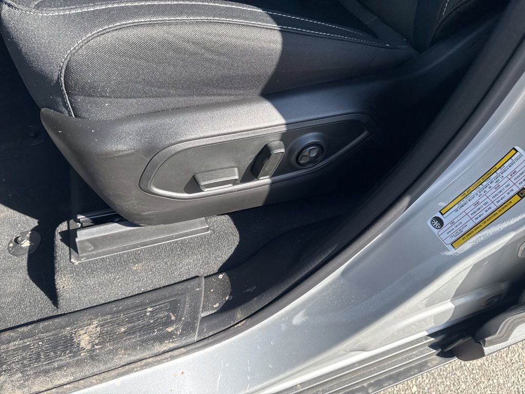 Used 2025 Jeep Grand Cherokee Laredo w/ Luxury Tech Group I image 20