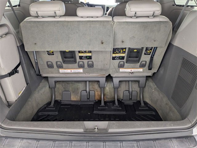 Used 2018 Toyota Sienna XLE w/ XLE Navigation Package image 30