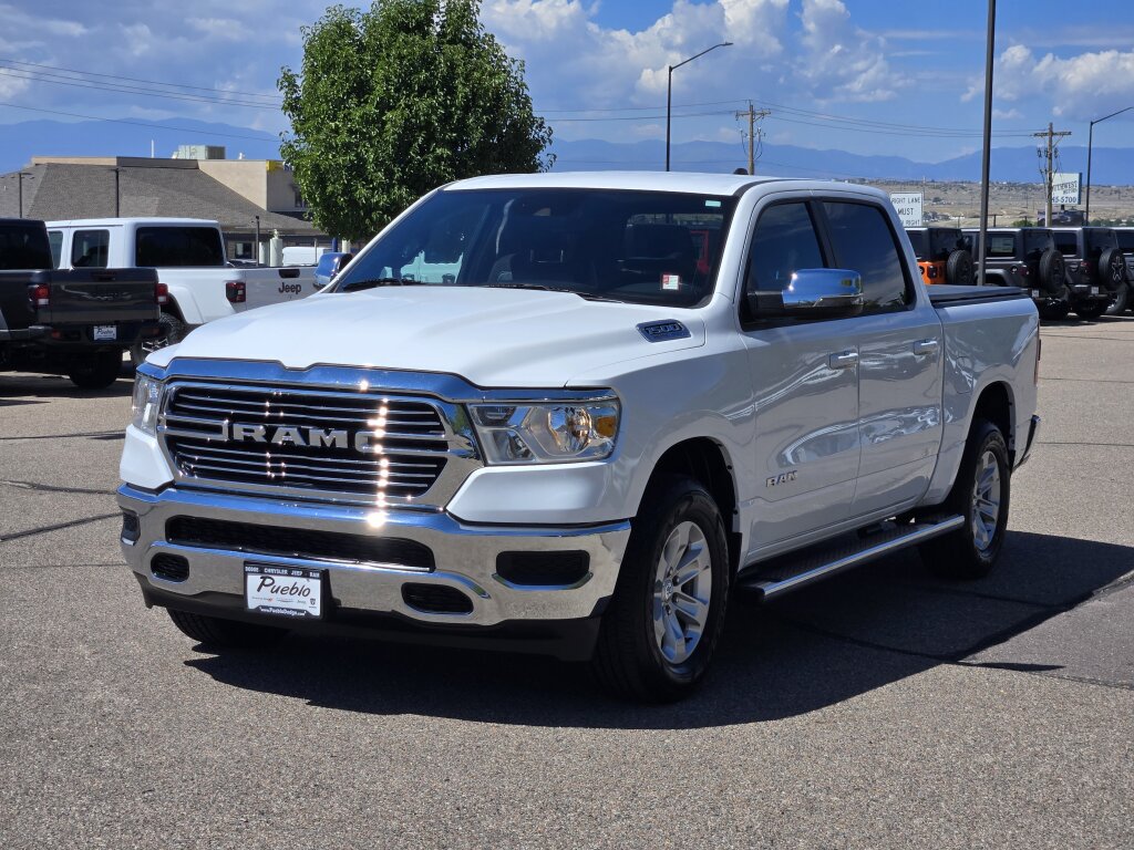 Used 2024 RAM 1500 Laramie AWD/4WD image 5