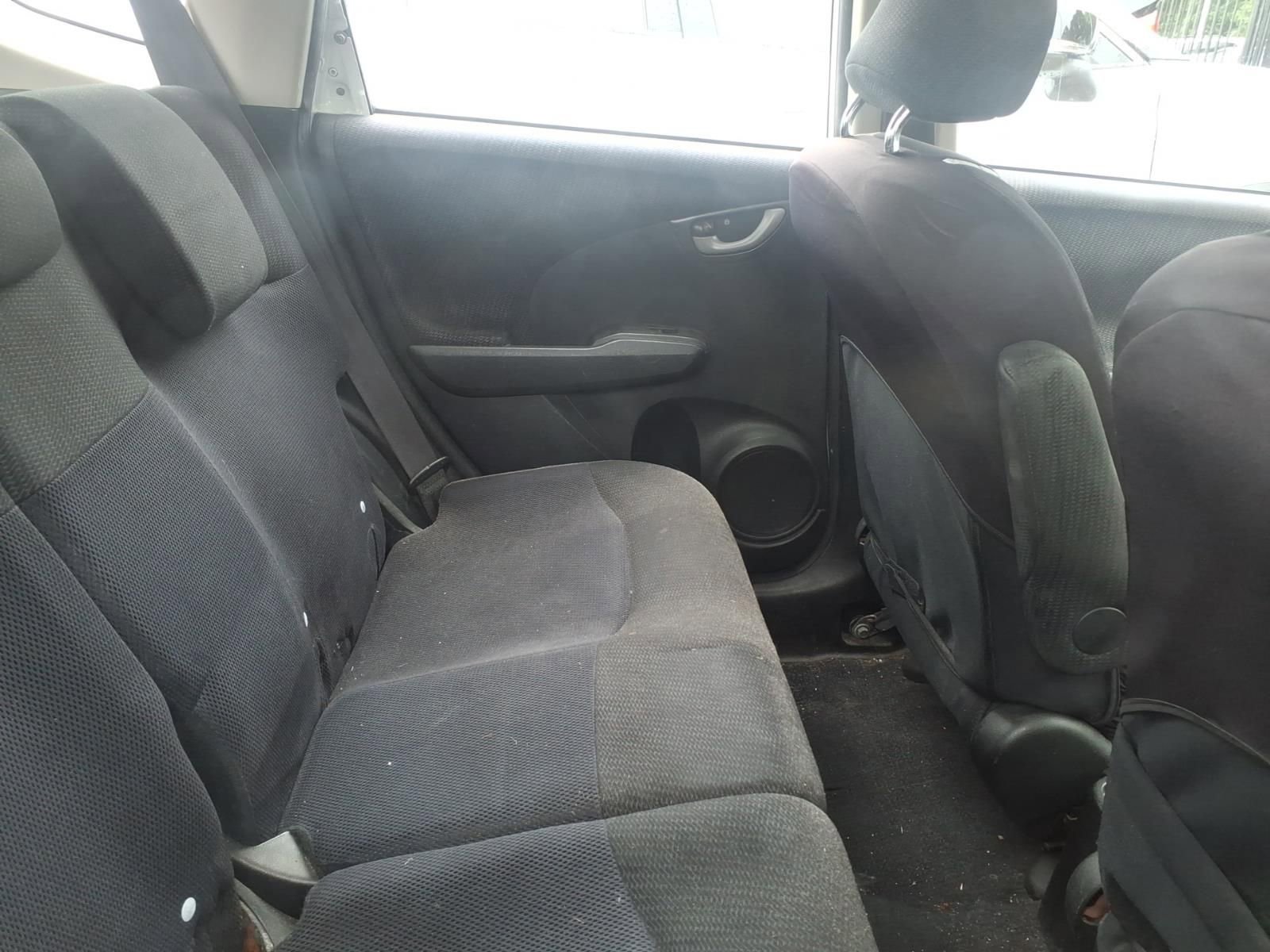 Used 2013 Honda Fit Sport image 9