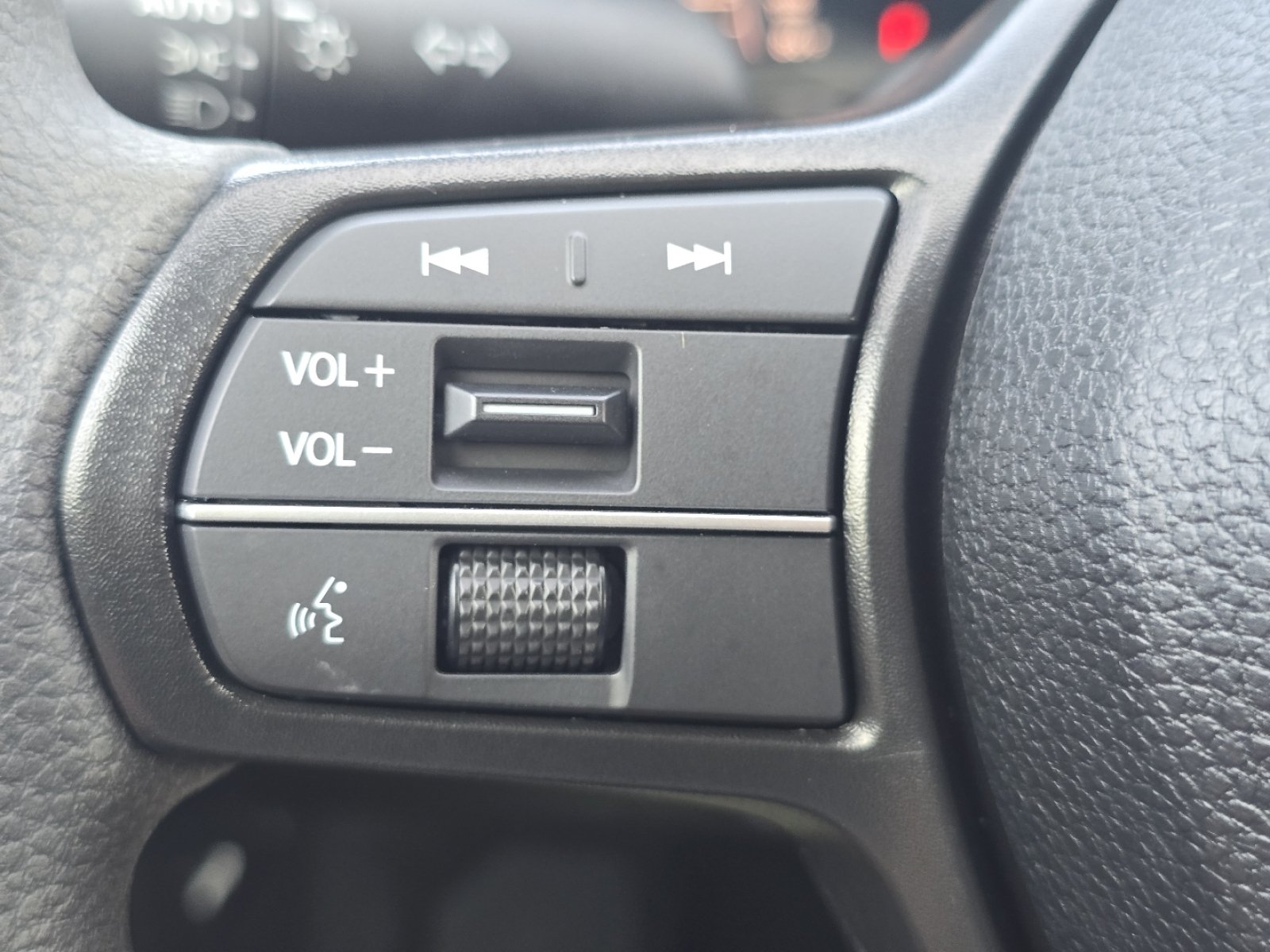 Used 2025 Honda Accord LX image 31