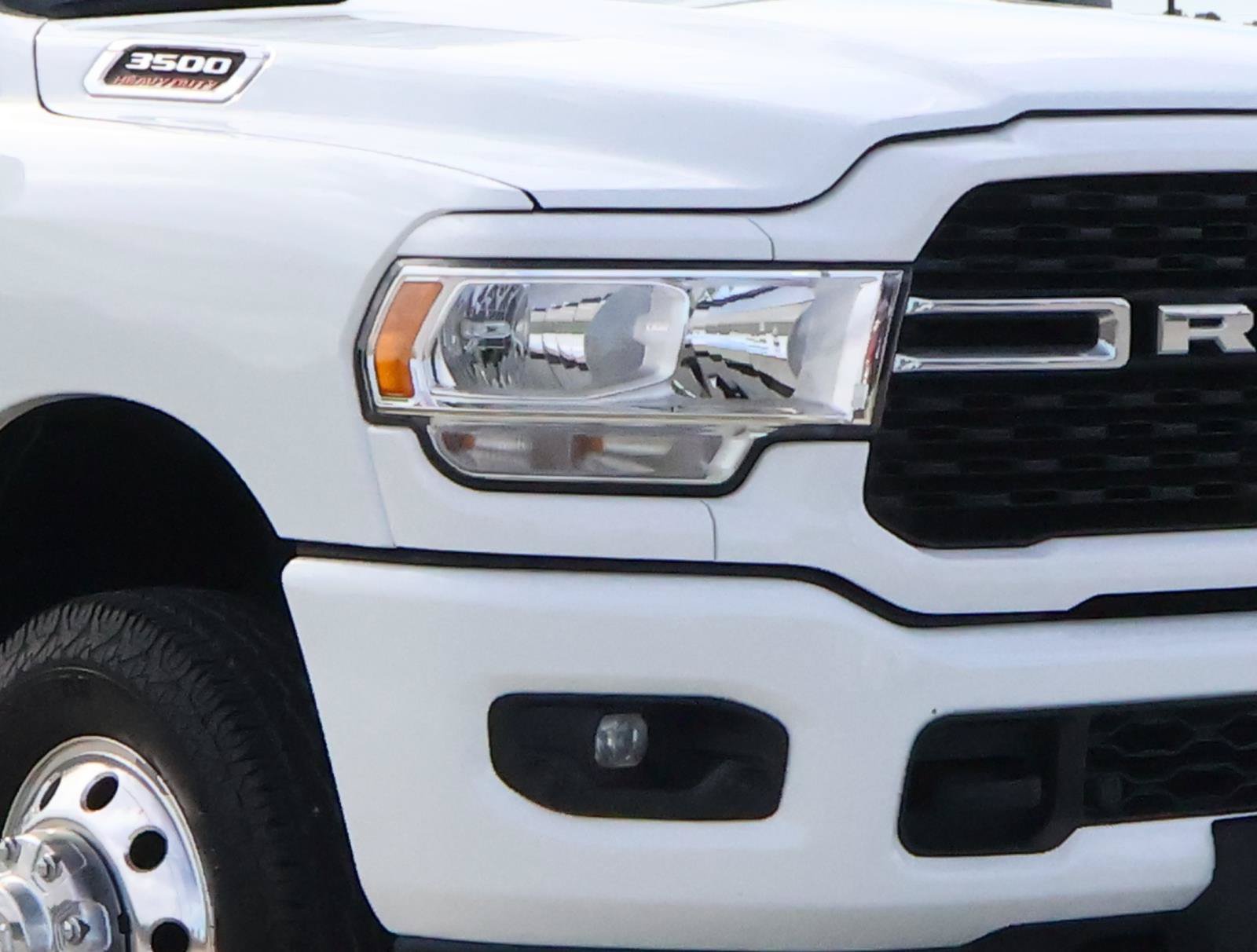 Used 2024 RAM 3500 Lone Star w/ Sport Appearance Package AWD/4WD image 7