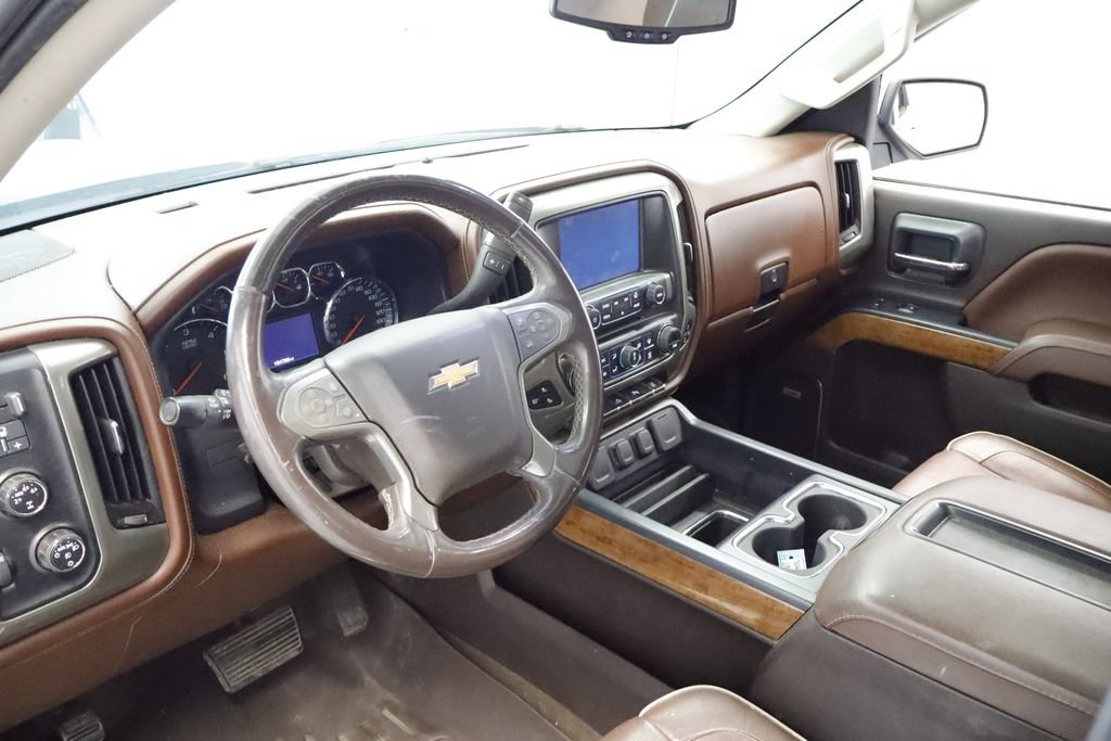 Used 2015 Chevrolet Silverado 1500 High Country w/ High Country Premium Package AWD/4WD image 22