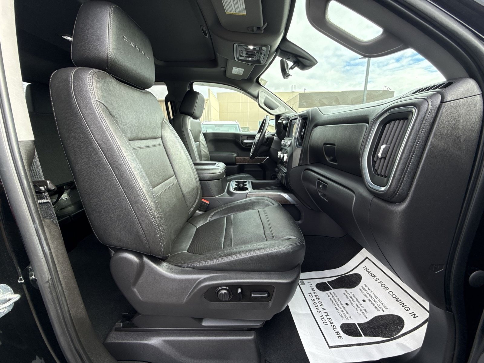 Used 2021 GMC Sierra 1500 Denali w/ Denali Ultimate Package AWD/4WD image 27