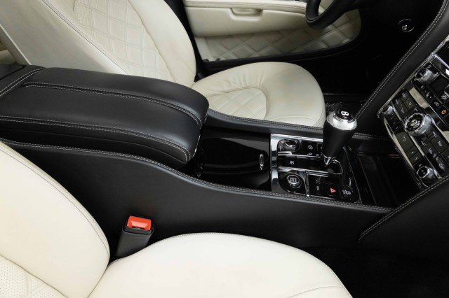 Used 2014 Bentley Mulsanne image 36