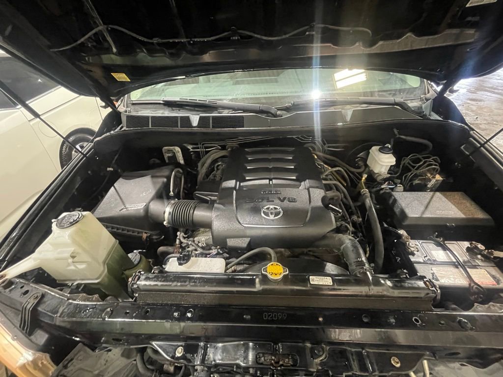 Used 2013 Toyota Tundra Platinum image 37