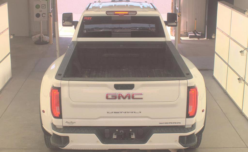 Used 2020 GMC Sierra 3500 Denali w/ Denali Ultimate Package AWD/4WD image 6