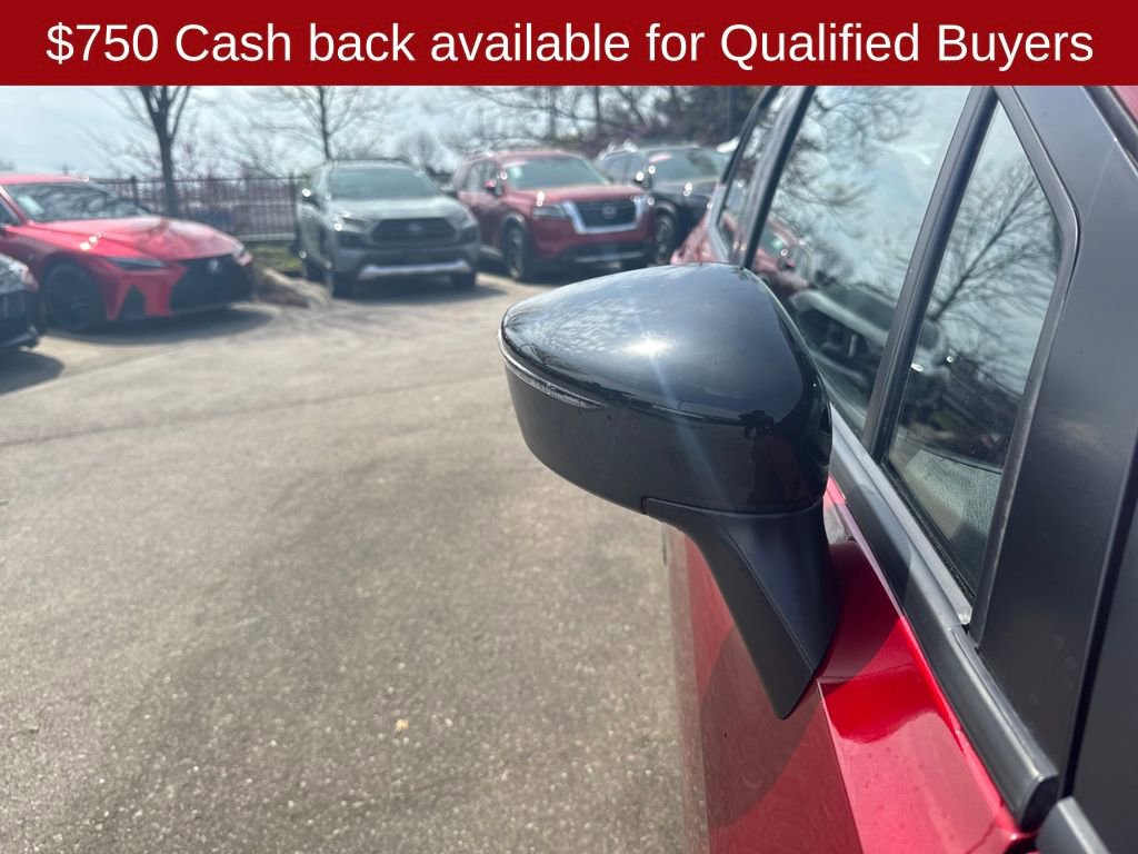 New 2025 Nissan Versa SR w/ Trunk Package FWD image 38