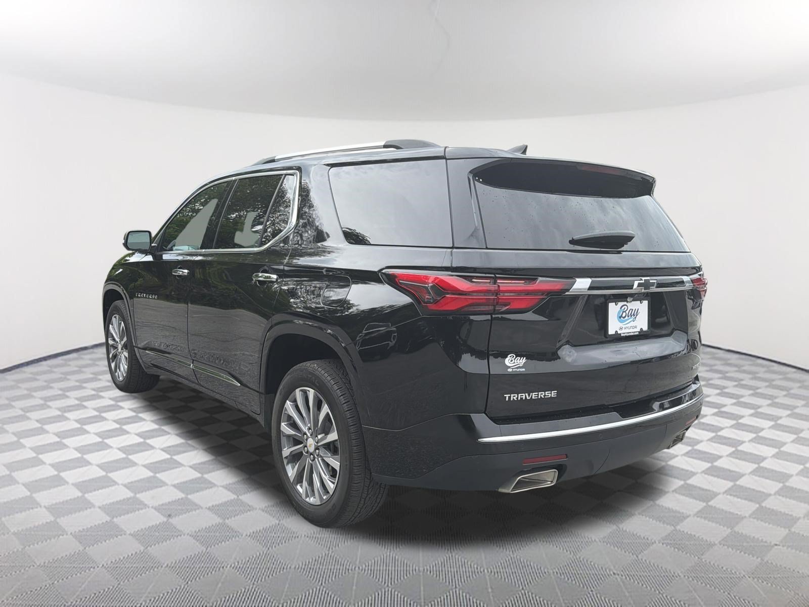 Certified 2023 Chevrolet Traverse Premier FWD image 8