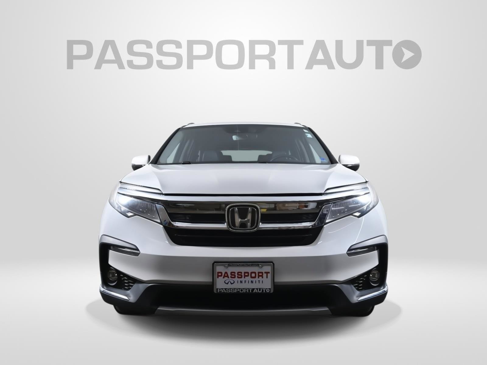 Used 2020 Honda Pilot Touring image 2