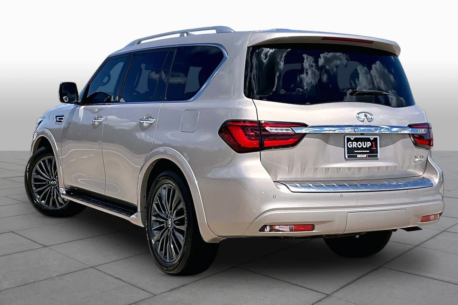 Used 2023 INFINITI QX80 Sensory w/ Cargo Package RWD image 12