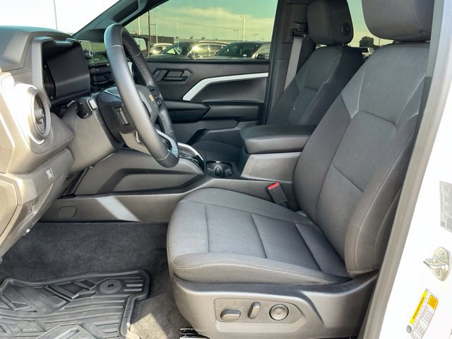 Used 2026 Chevrolet Colorado W/T w/ WT Custom Package AWD/4WD image 15