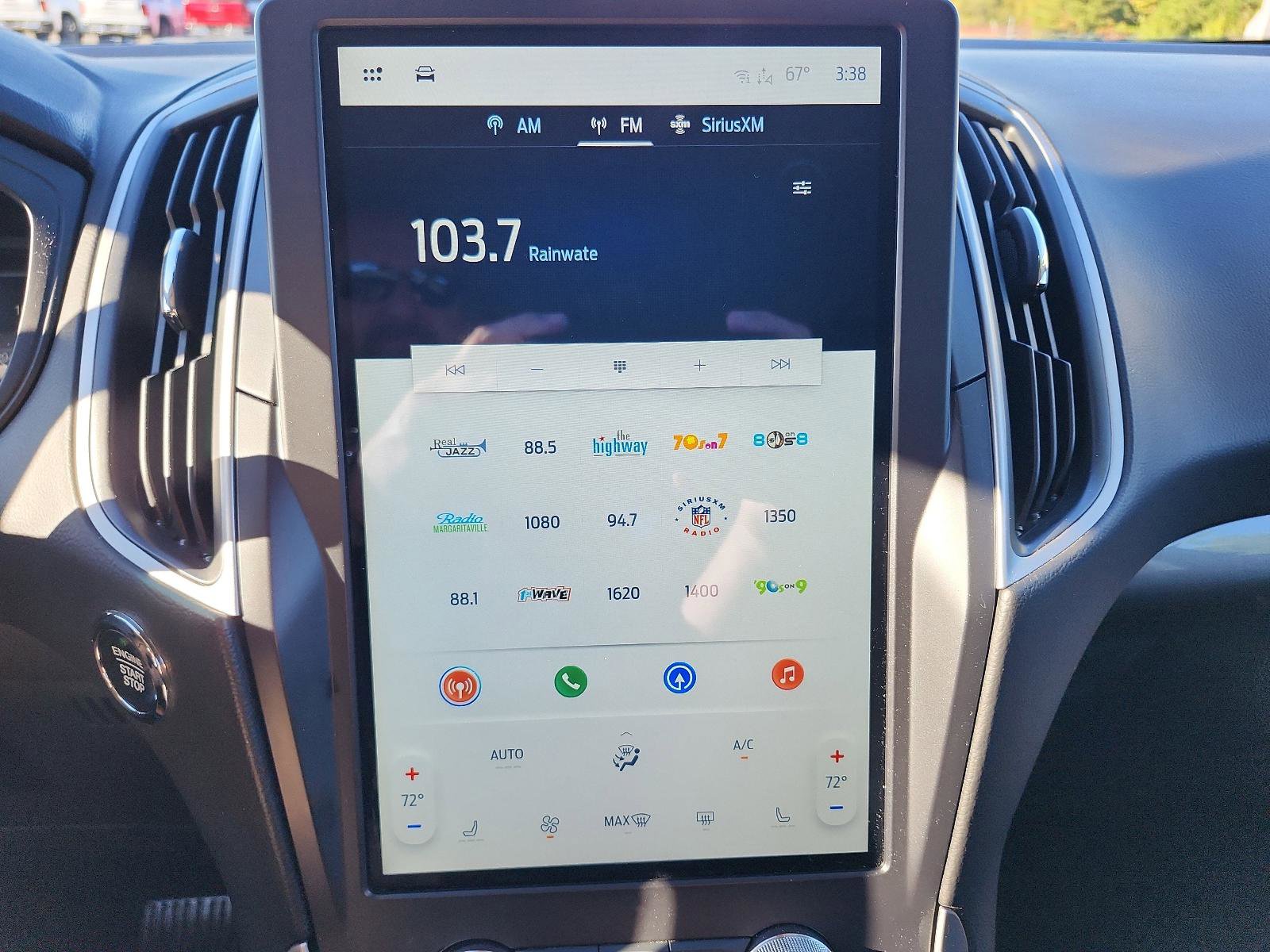 Used 2024 Ford Edge SEL image 13