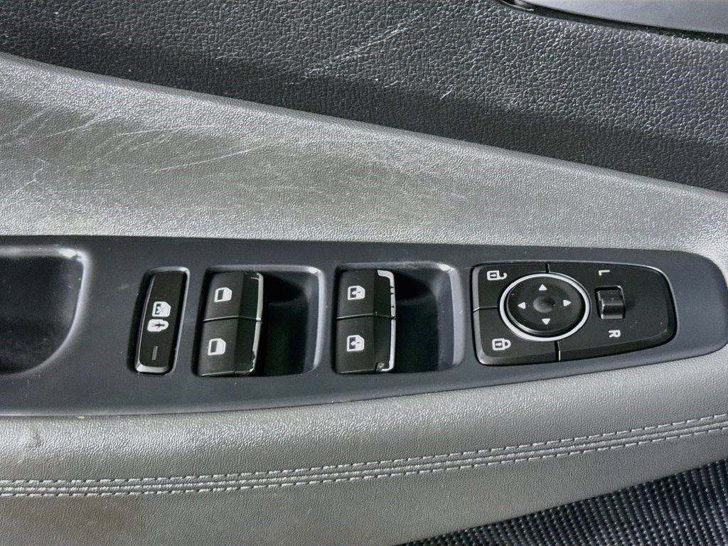 Used 2023 Hyundai Santa Fe SEL AWD/4WD image 23
