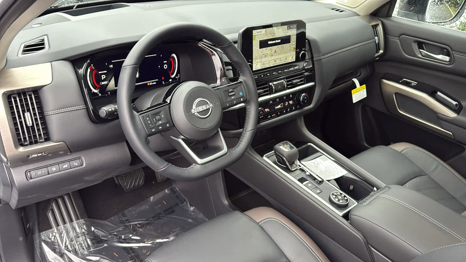 New 2025 Nissan Pathfinder Platinum w/ Cargo Package image 17