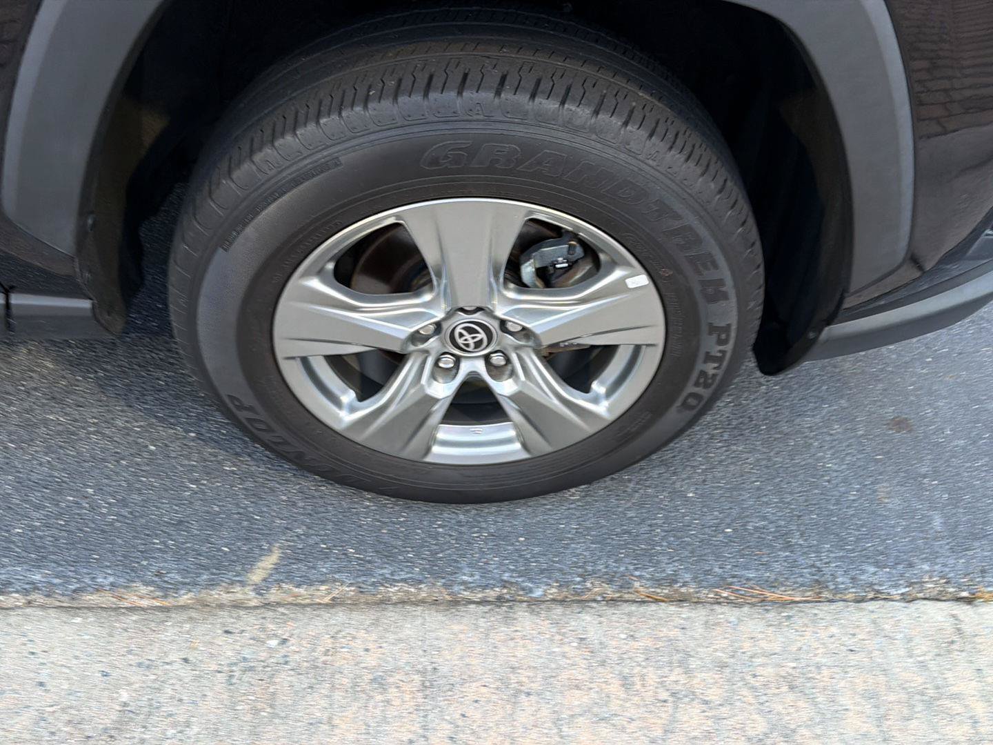 Certified 2023 Toyota RAV4 XLE FWD image 39