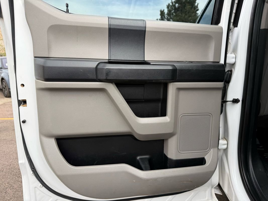 Used 2017 Ford F250 XL w/ Power Equipment Group AWD/4WD image 19