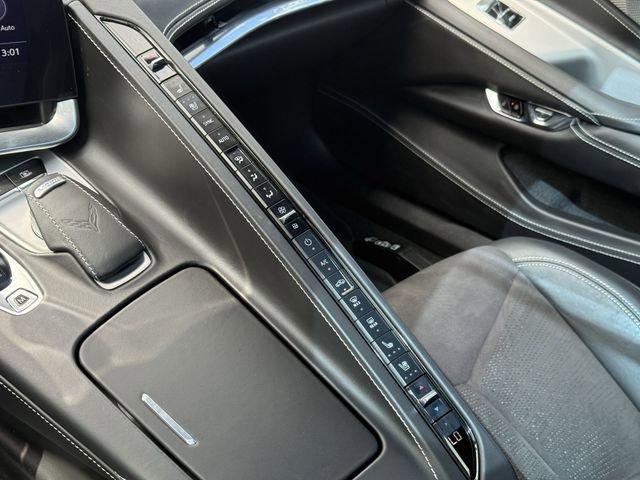 Used 2020 Chevrolet Corvette Stingray Premium Cpe w/ 3LT Preferred Equipment Group RWD image 30