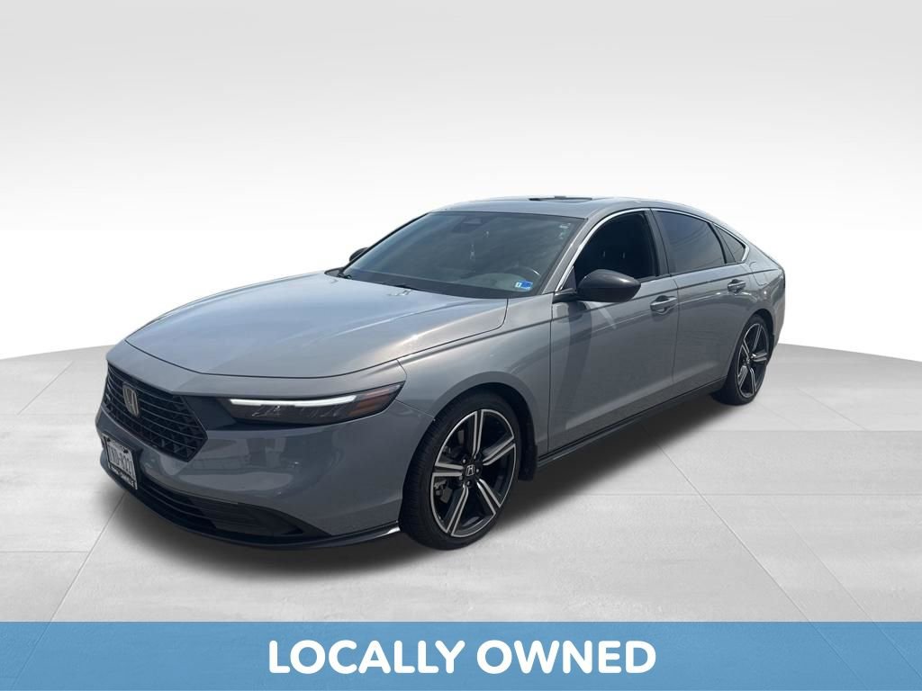 Used 2024 Honda Accord Sport image 4