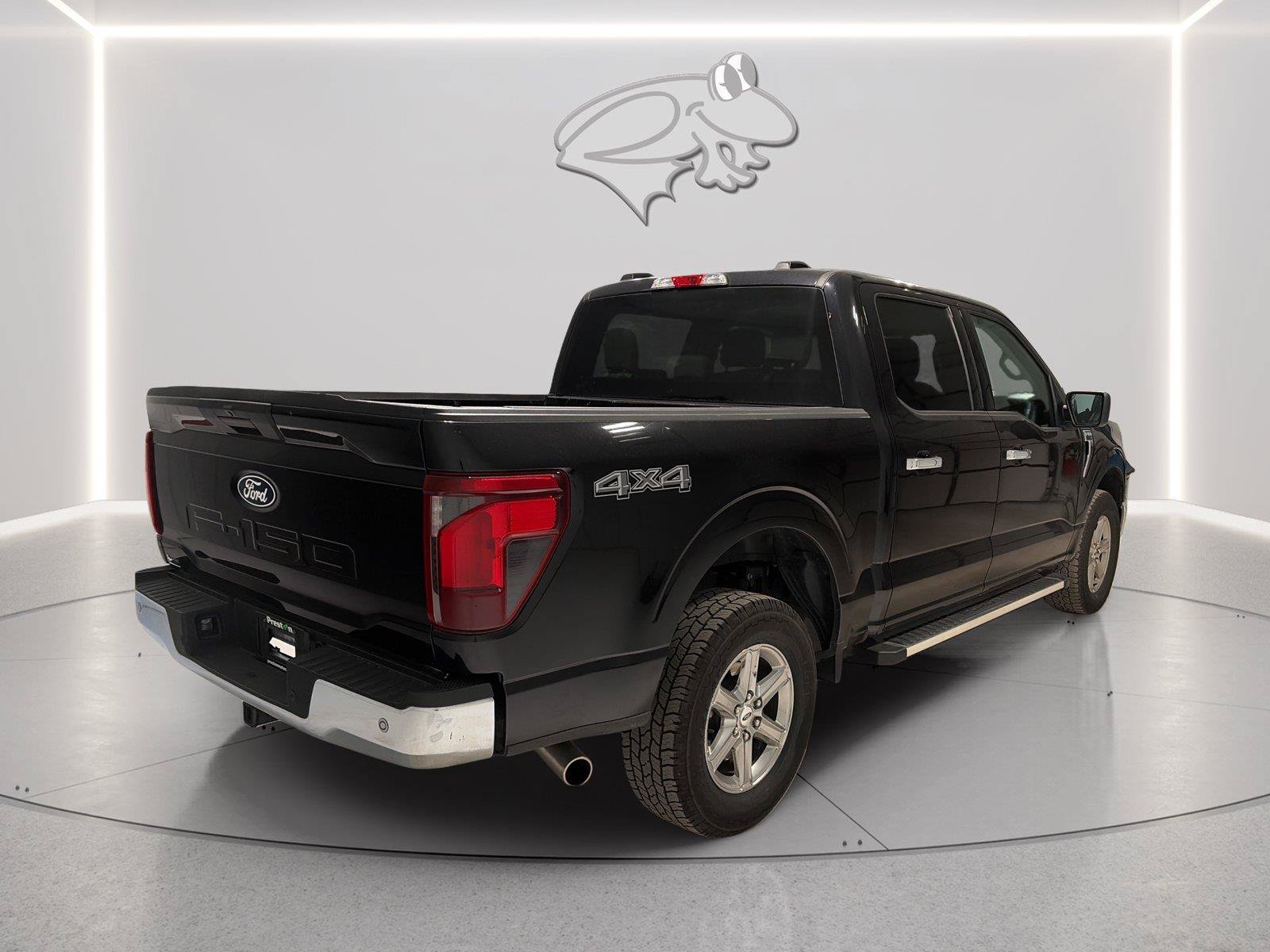 Used 2025 Ford F150 XLT w/ Equipment Group 301A Standard AWD/4WD image 5