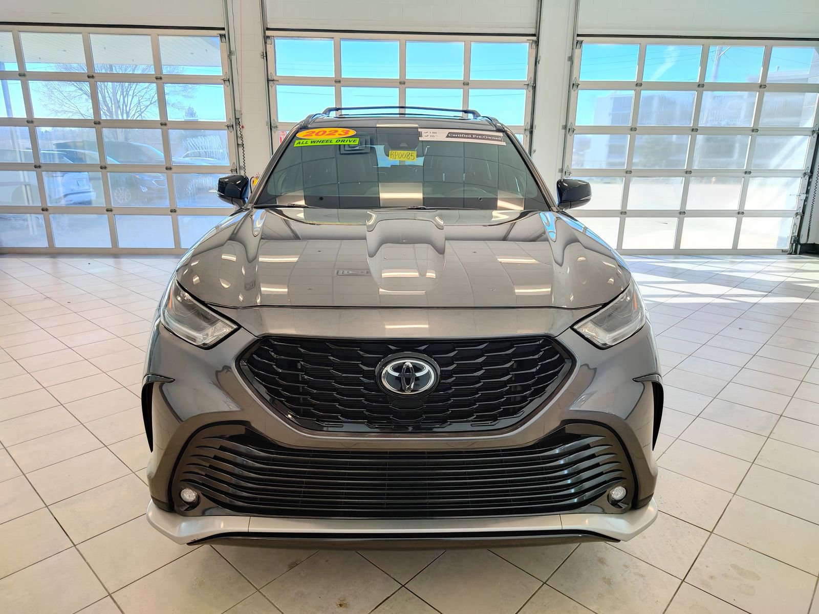 Used 2023 Toyota Highlander XSE image 9