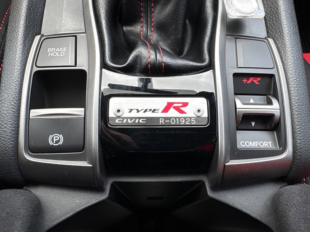 Used 2017 Honda Civic Type R image 6