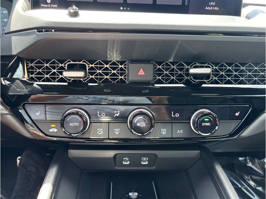Used 2025 Honda Accord Sport image 28